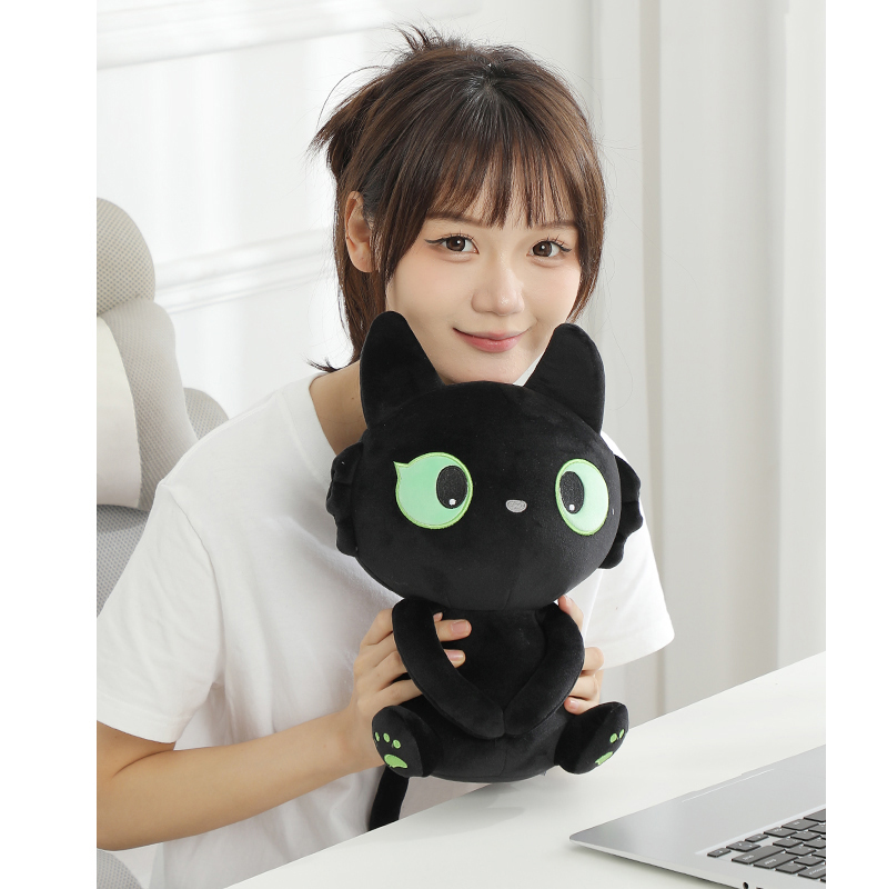 猫ぬいぐるみ まんまる瞳の夜の子猫