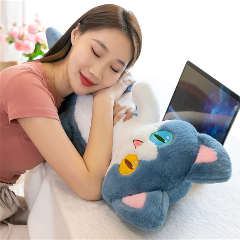 https://fulmo-img-server.com/nyankomo/5055768e-f19b-445d-89e6-33430b383e32.jpg