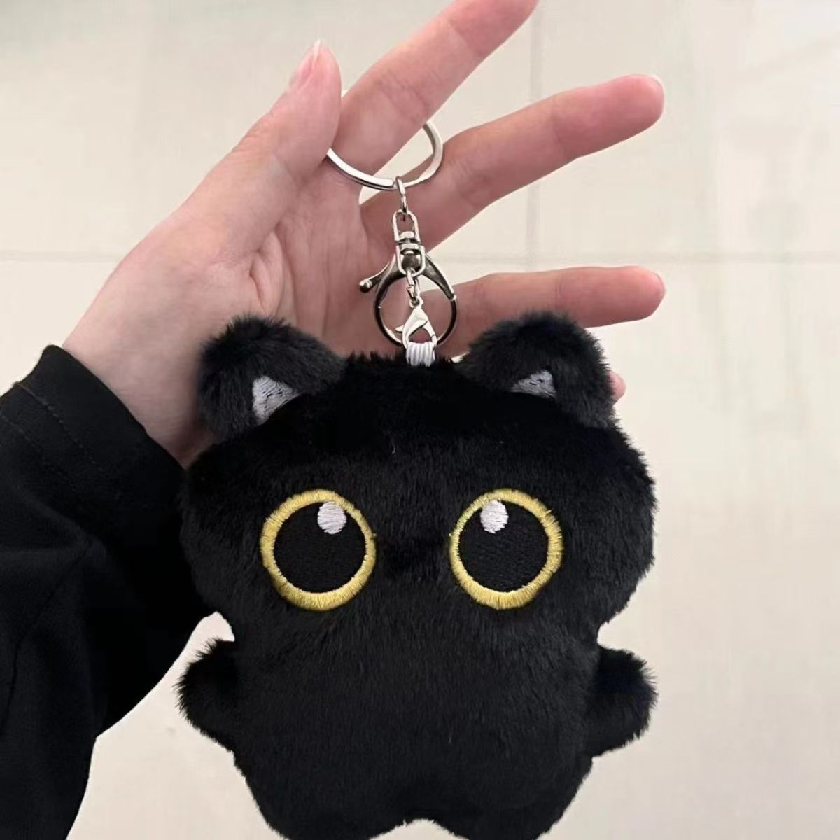 猫ぬいぐるみ まんまる瞳の夜見ねこ