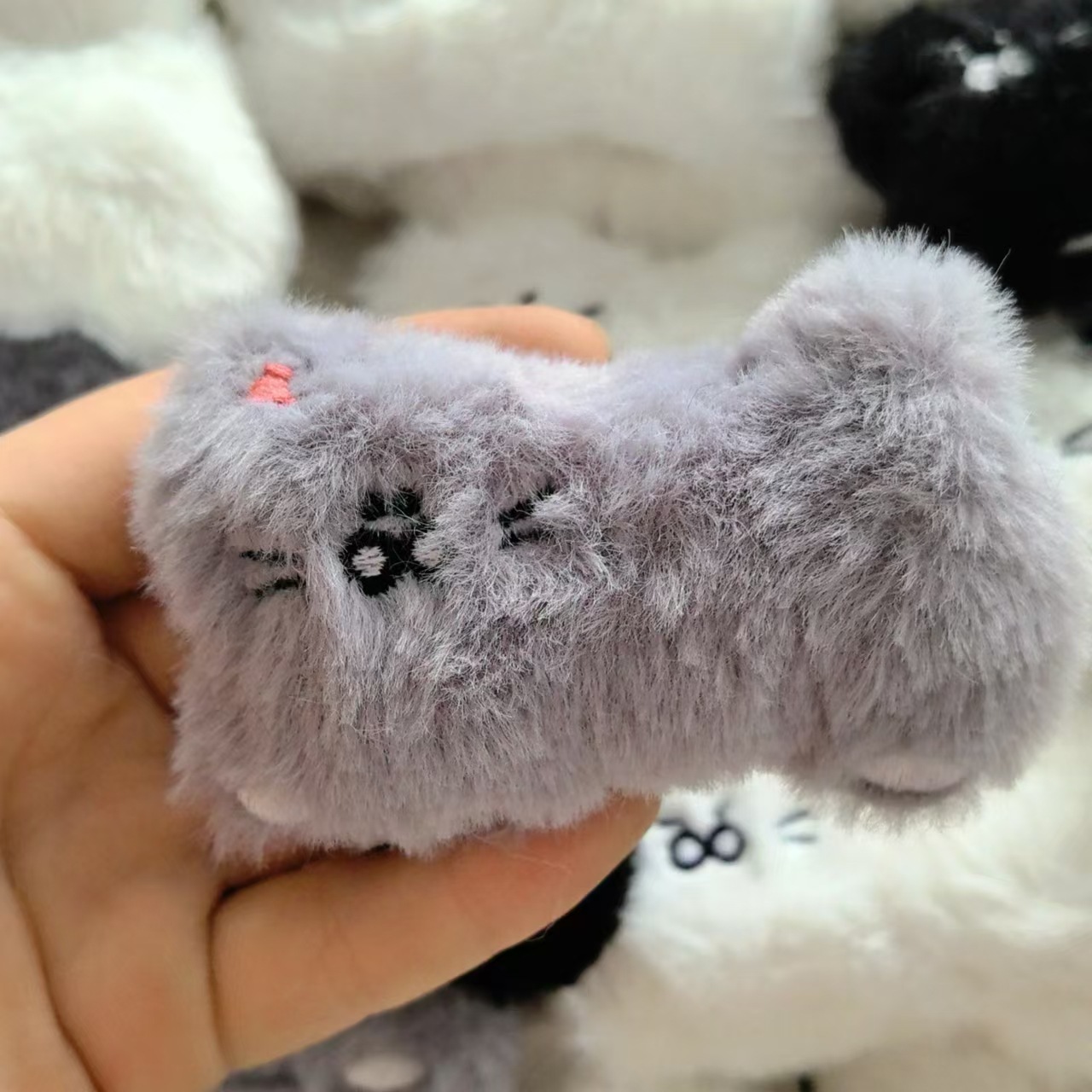猫ぬいぐるみ もふもふ眠り猫