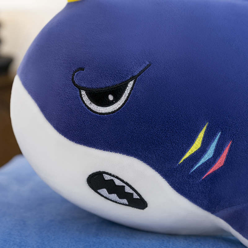 猫ぬいぐるみ つよつよサメくん 毛布つき抱き枕
