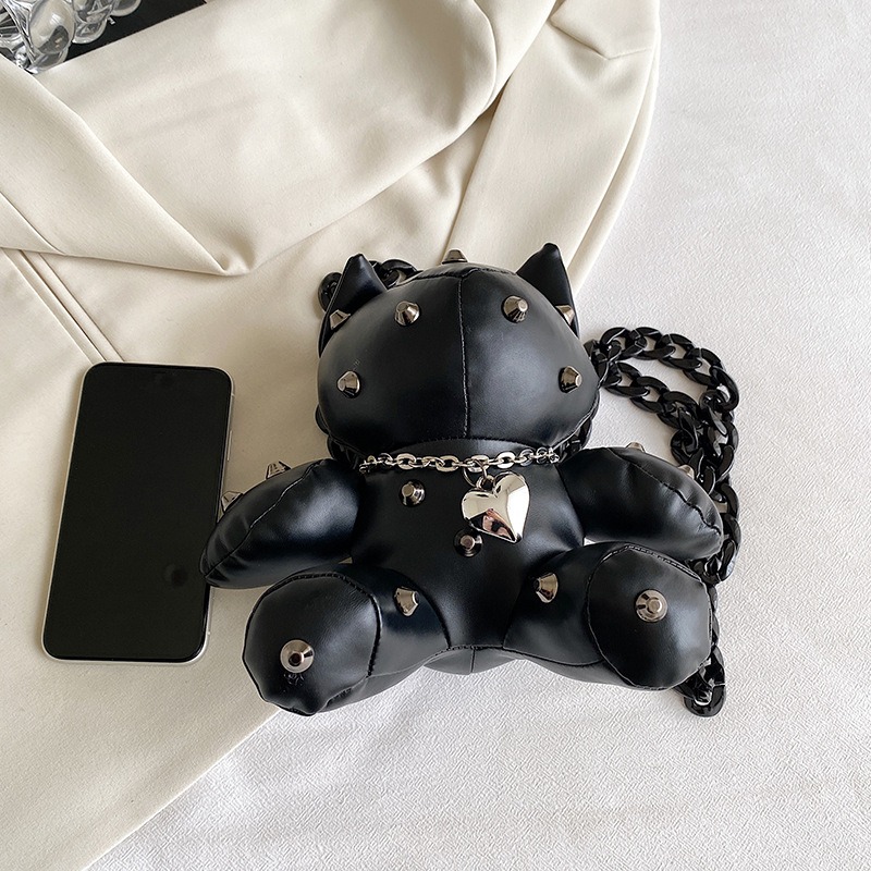 黒色猫ぬいぐるみショルダーバッグ 斜めがけスタッズ付き