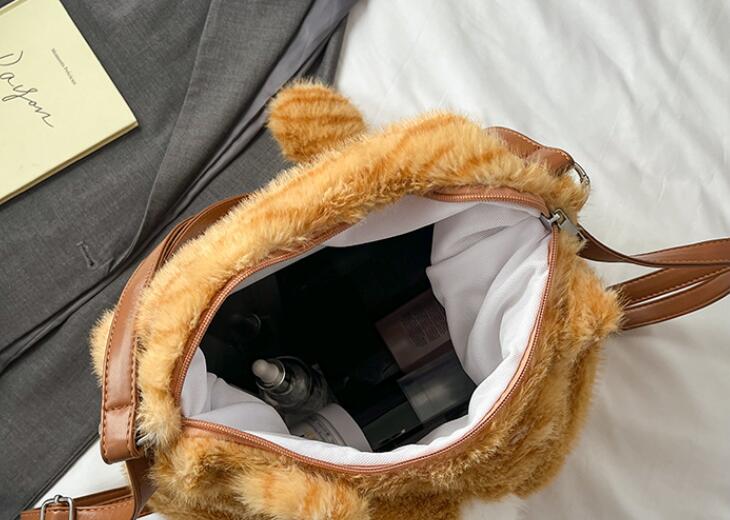 茶色猫ぬいぐるみ肩掛けバッグ レディース