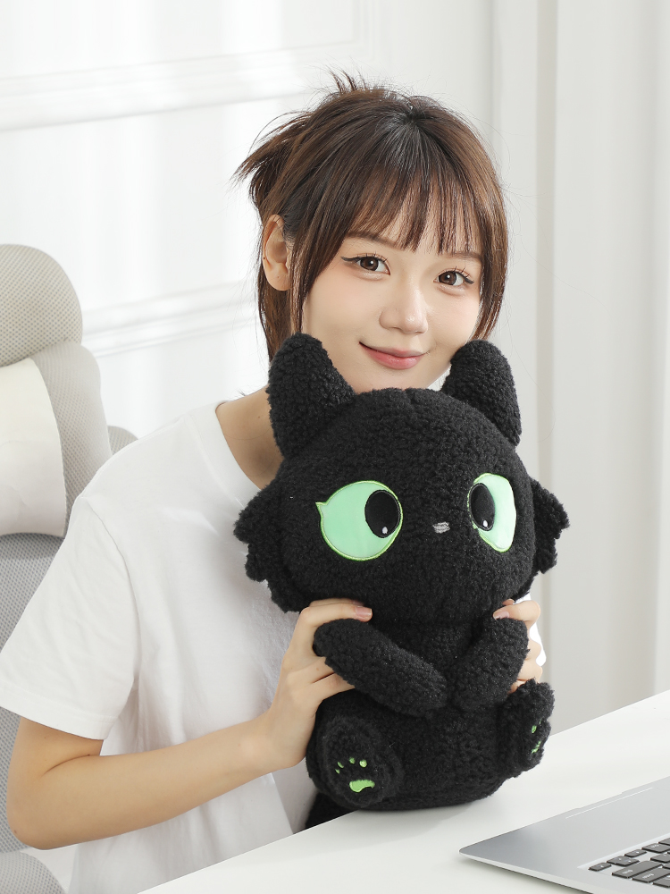 猫ぬいぐるみ まんまる瞳の夜の子猫