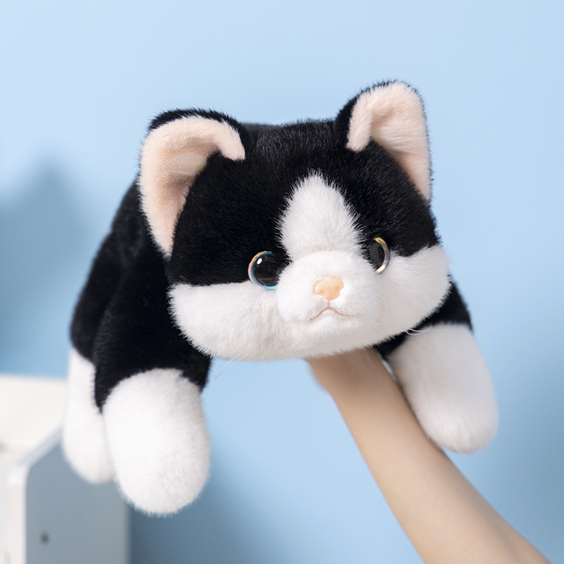 猫ぬいぐるみ もふもふ黒色仔猫のうつぶせ抱きぬいぐるみ