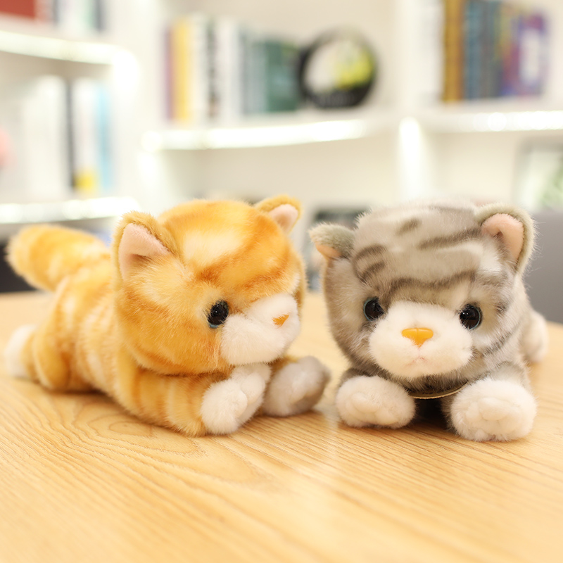 猫ぬいぐるみ ふわふわ座りポーズ子猫ちゃん
