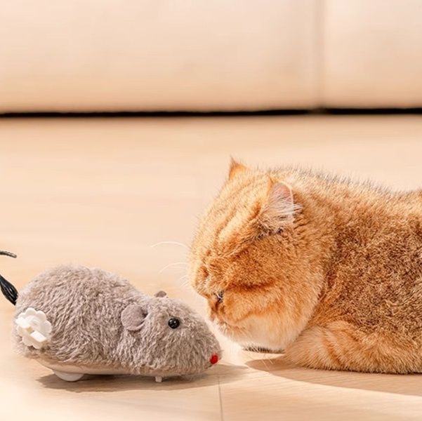 猫グッズ 自動走行ねずみちゃん 猫の狩猟本能刺激
