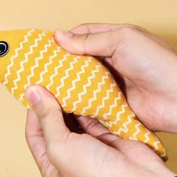 猫グッズ 運動不足解消グッズ 魚型けりぐるみ運動グッズ