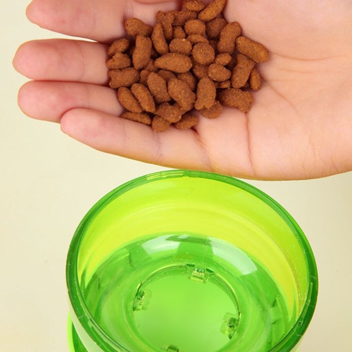 猫グッズ 運動不足解消グッズ かえる顔 ゆらゆら 餌出し知育玩具