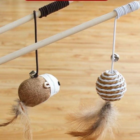 猫グッズ 運動不足解消グッズ 木製棒付き毛玉じゃらし猫遊び棒