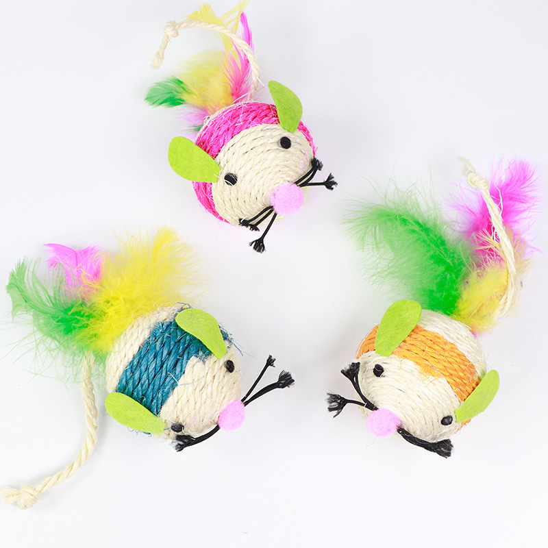 猫グッズ 運動不足解消グッズ ふわふわ羽根付きねずみ型転がし玩具