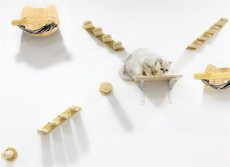 猫グッズ 防災対応 実木製壁掛け猫用爪とぎ台 ジャンプ遊具