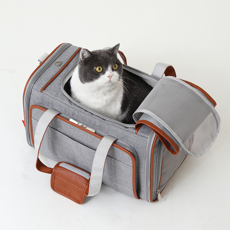 猫グッズ にゃんと安心！避難用ペットキャリー