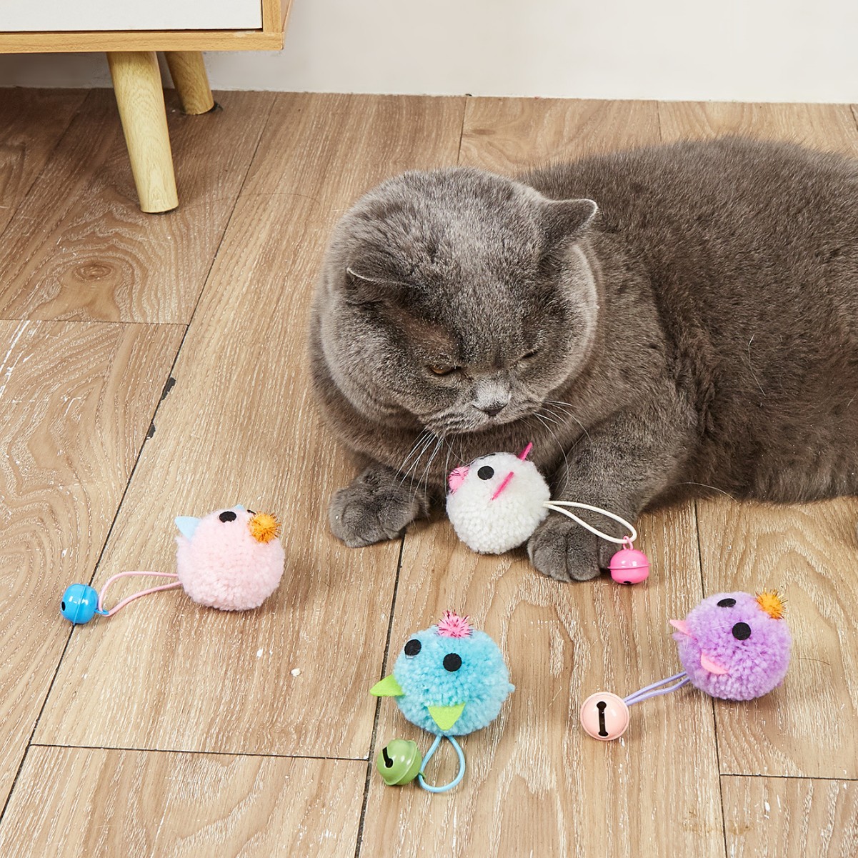 猫グッズ もふもふ鈴付きポンポン猫じゃらし