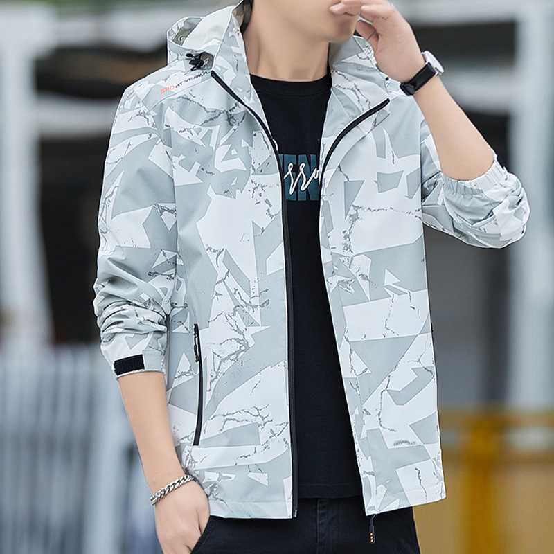 タフさを格好よく演出！アーミージャケットで男らしさを引き立てるおすすめ5選