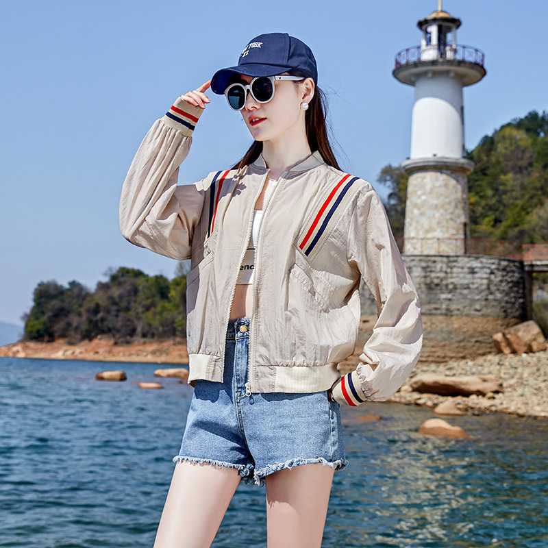 スポーツに最適！機能性とスタイルを兼ね備えたナイロンアイテム5選