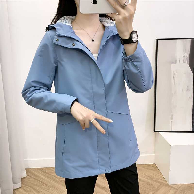 雨の日もおしゃれに決まる！撥水ナイロンジャケット5選