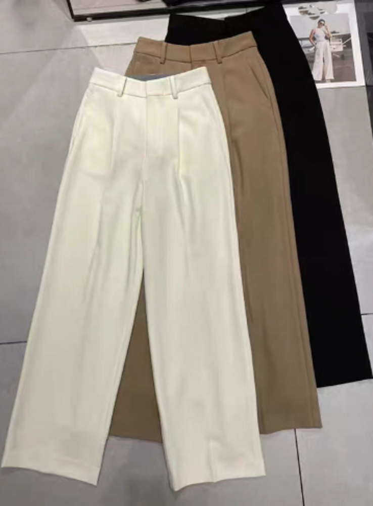 オフィスカジュアル レディース 多様なシーンに使えるストレートフィット パンツ