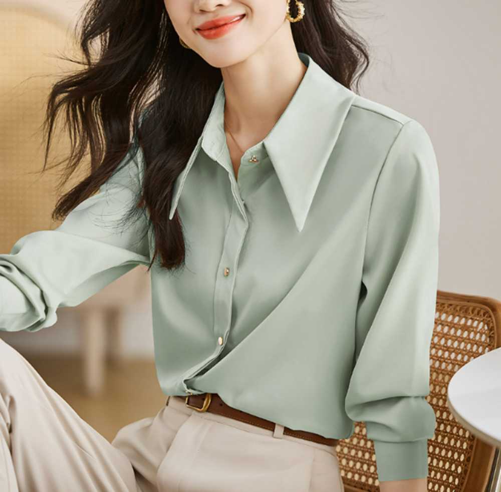 スーツとオフィスカジュアルの使い分けって？失敗したくない人必見！