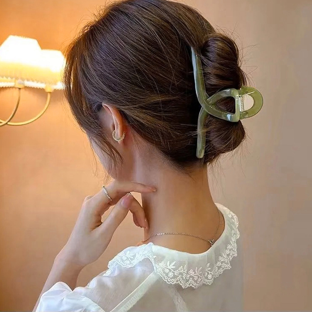 https://fulmo-img-server.com/officasu/738d96e8-0341-4bed-a710-44132a383990.jpg