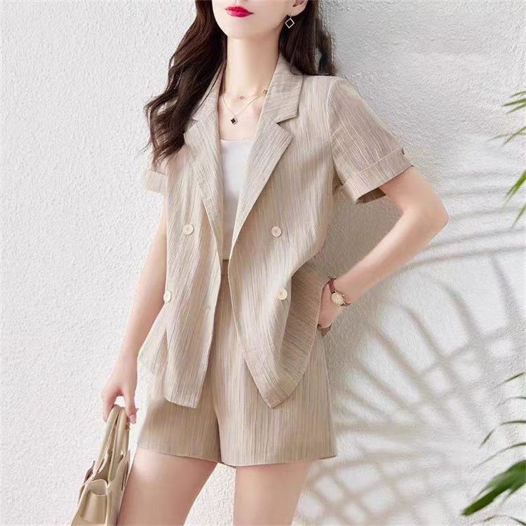 https://fulmo-img-server.com/officasu/d36fd4c1-8567-4fde-9a4a-4cd7d39daa15.jpg
