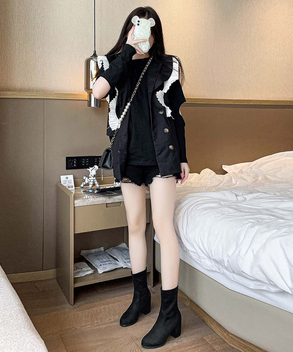 https://fulmo-img-server.com/officasu/dbfad948-68a5-44c2-a4fc-edab2c7176a5.jpg