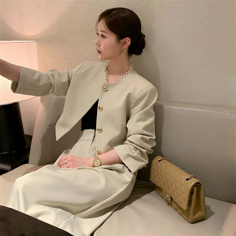 https://fulmo-img-server.com/officasu/e1094e00-1b84-47db-82a2-dbc73be6113a.jpg