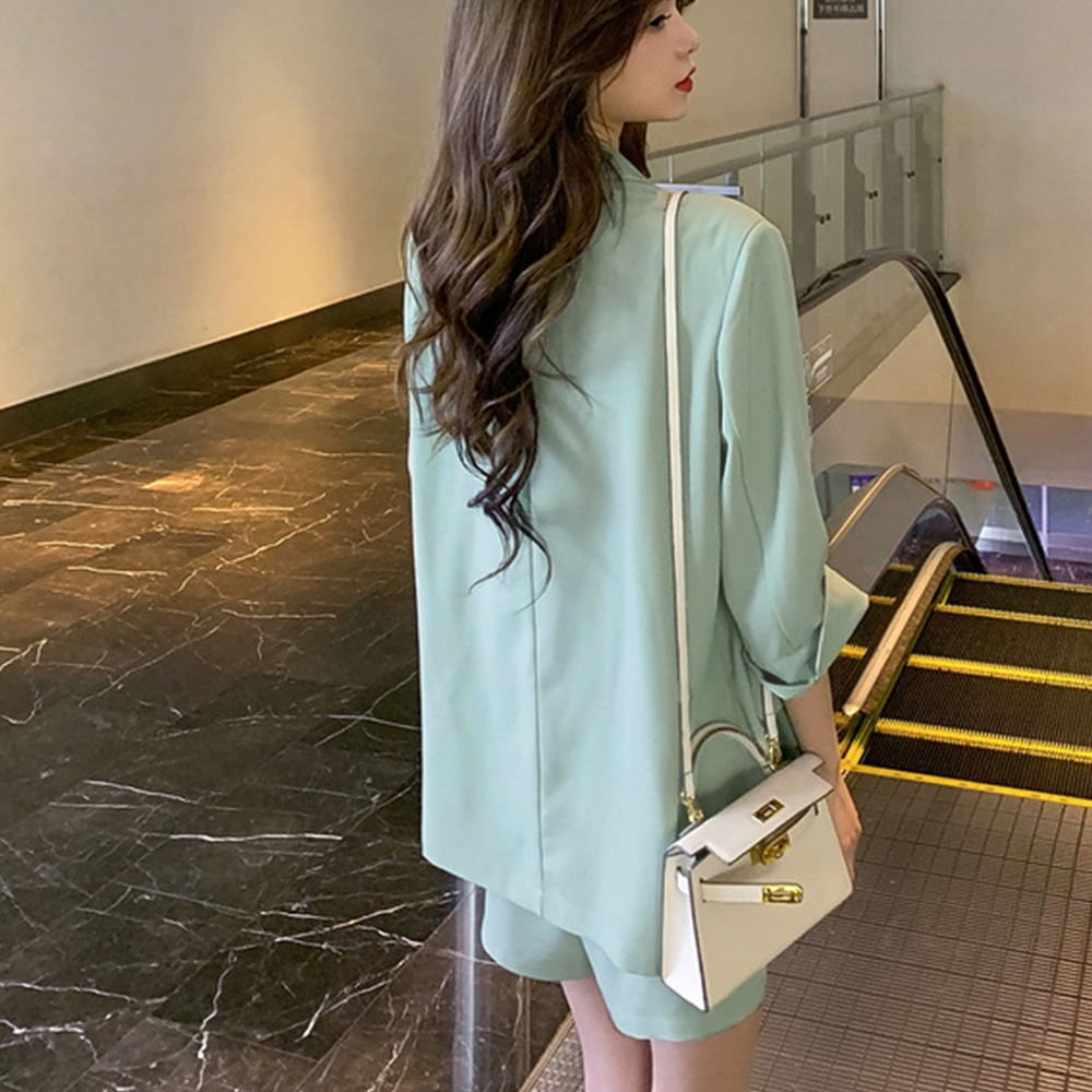 https://fulmo-img-server.com/officasu/f312301b-3e5a-45cf-bac6-70cb91d29888.jpg