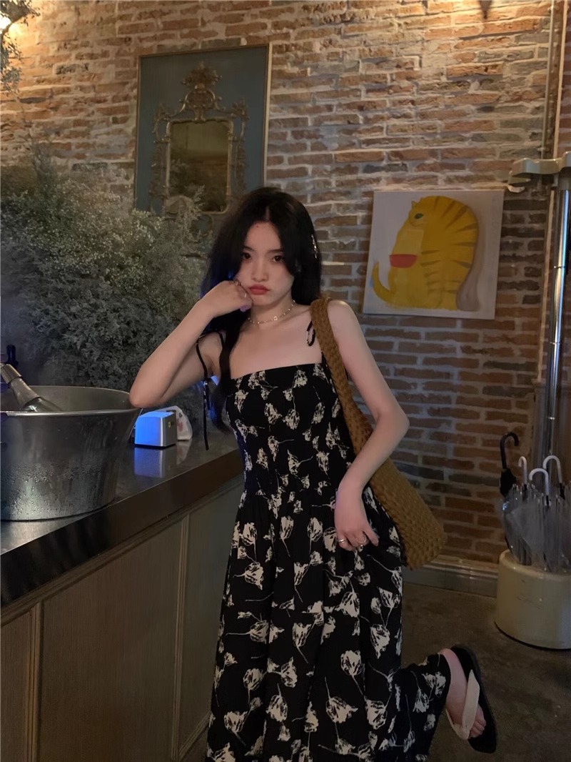 大人ワンピース マキシ 蝶々舞う優美なキャミソールワンピース