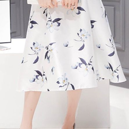 大人ワンピース ロング 優美な花びら舞う ノースリーブミモレ丈ワンピース