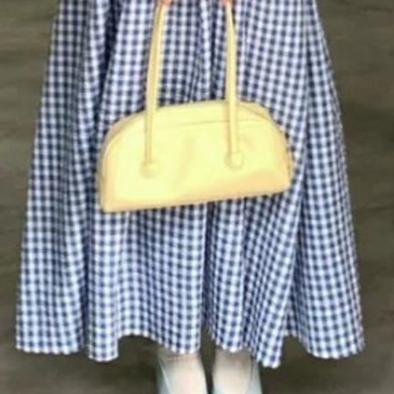 大人ワンピース ロング 肩紐結び柄行きマキシワンピース