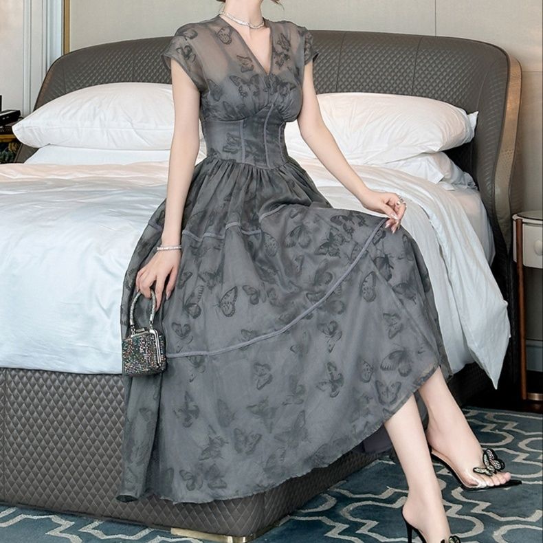 大人ワンピース ロング 優美シルエット 蝶柄シアーロングワンピース
