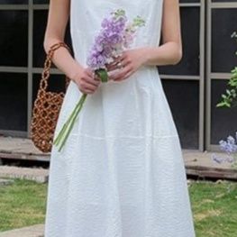 大人ワンピース ロング 優雅な佇まい ゆったりノースリーブワンピース