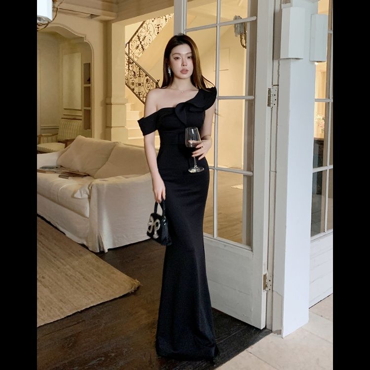 大人ワンピース 優美なワンショルダーフリルロングドレス