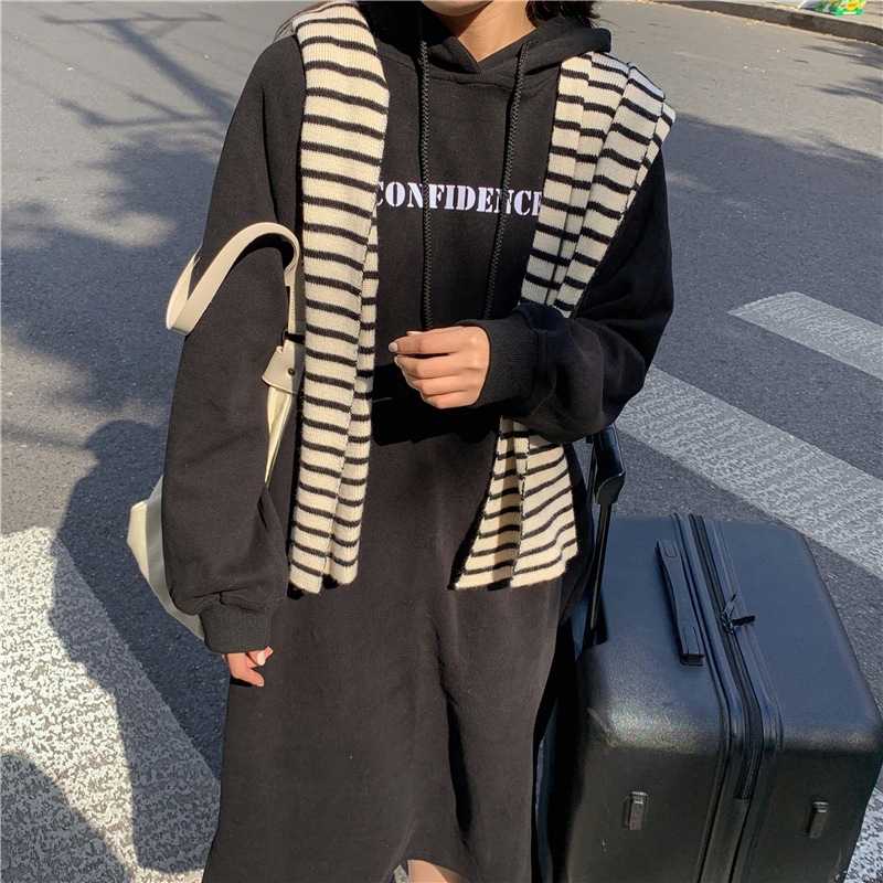 大人ワンピース フード付きロング丈ワンピース オーバーサイズ ロゴプリント