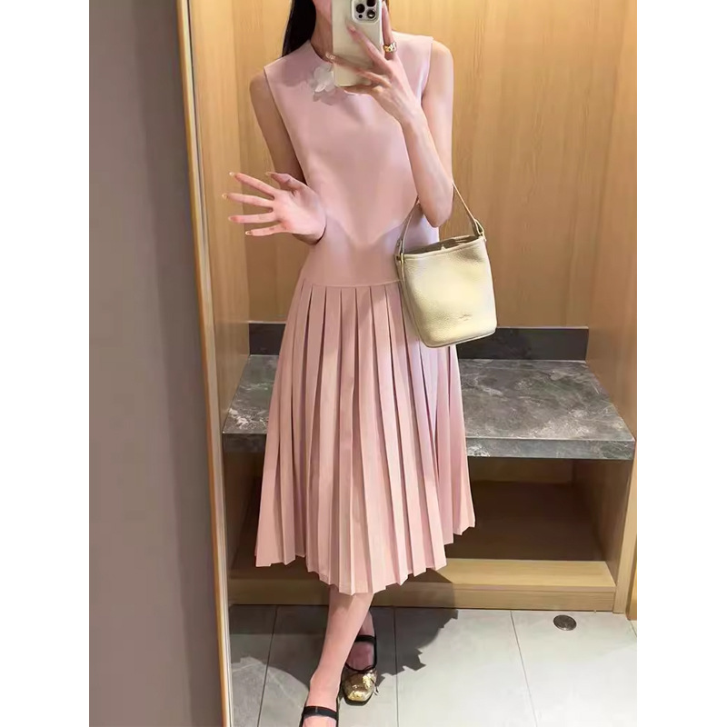 大人ワンピース ロング 花飾りプリーツノースリーブロングワンピース