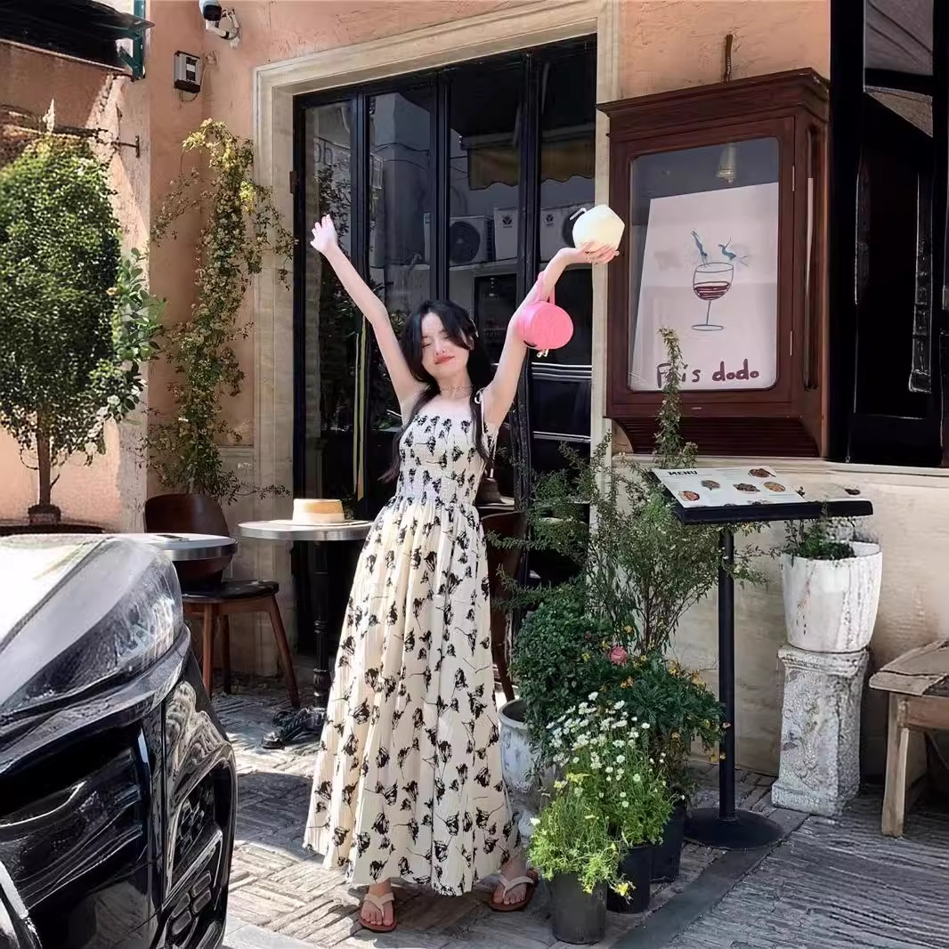 大人ワンピース マキシ 蝶々舞う優美なキャミソールワンピース