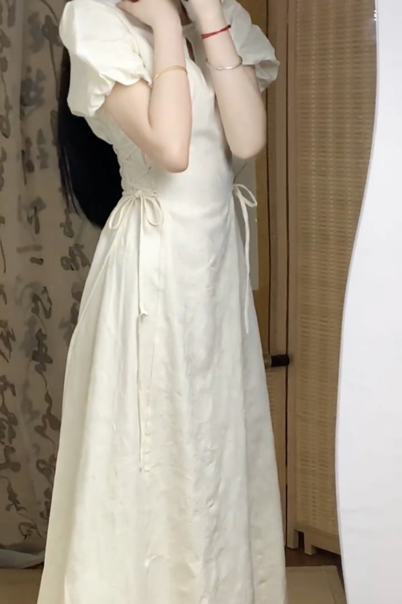 https://fulmo-img-server.com/onepiche/a7b51df4-717c-4c23-8a06-c71b96c8afb9.jpg