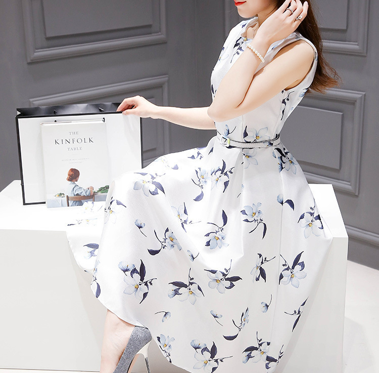 大人ワンピース ロング 優美な花びら舞う ノースリーブミモレ丈ワンピース