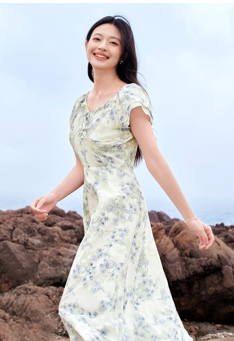 大人ワンピース ロング 優美な花咲くミモレ丈フレアワンピース