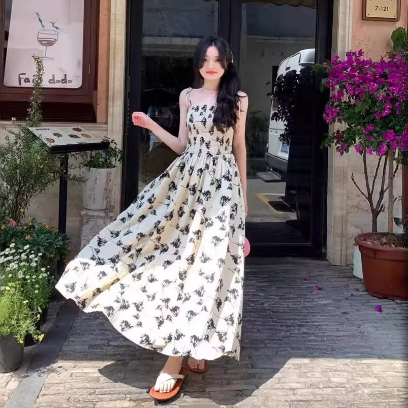 大人ワンピース マキシ 蝶々舞う優美なキャミソールワンピース