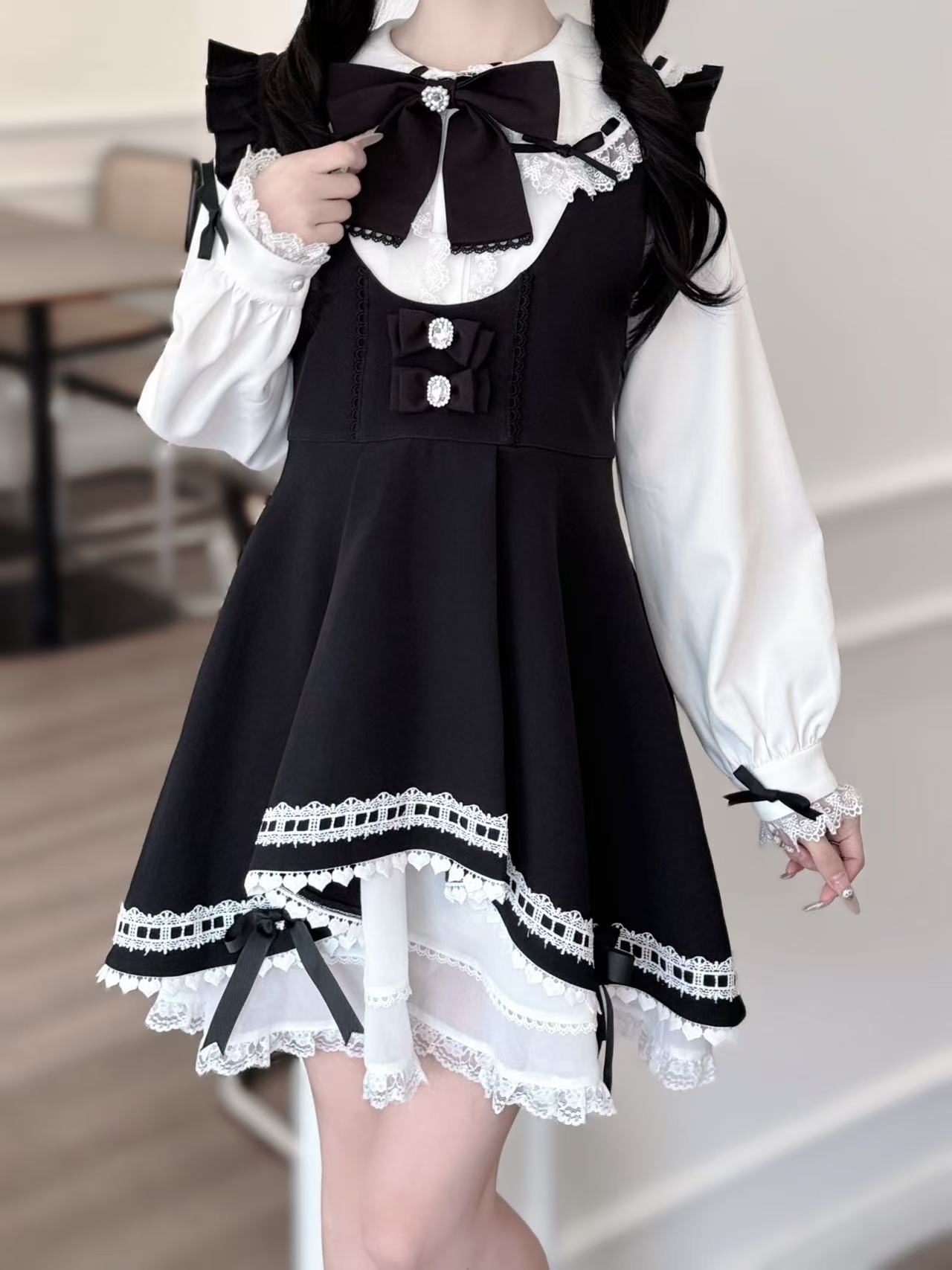 https://fulmo-img-server.com/oshifuku/1a15ee81-520a-4e20-9471-b73f25f5720c.jpg