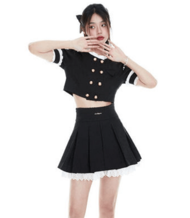 量産型/参戦服/推し活 フリルがアクセントのセットアップ