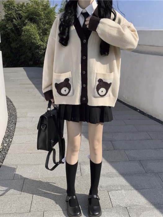 量産型/参戦服/推し活 ポケットのくまさんがアクセント！カーディガン