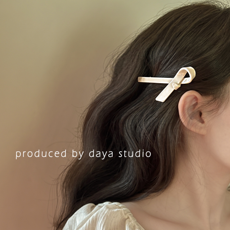 量産型/参戦服/推し活 バタフライヘアクリップ　リボン