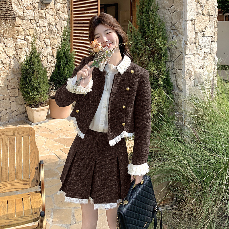 https://fulmo-img-server.com/oshifuku/dc6506af-1803-48aa-b4d4-0672d79f9be6.jpg