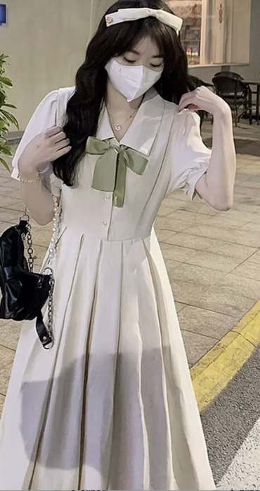 量産型/参戦服/推し活 ロング丈のプリーツスカートが清楚さを際立たせる！オフホワイトでに上品さを♡　ワンピース