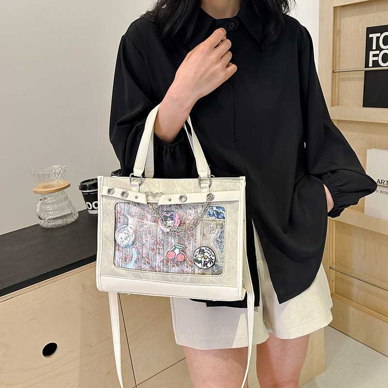 大きい痛バッグで特別な瞬間を楽しむ！心を満たすアイテム5選