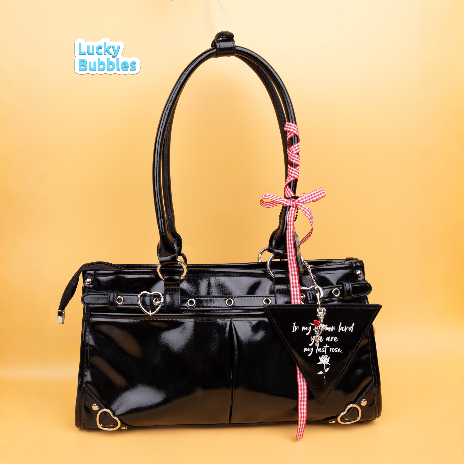 https://fulmo-img-server.com/oshikatsubag/2ba15033-536b-4621-9a8e-4e5c7167e98c.jpg