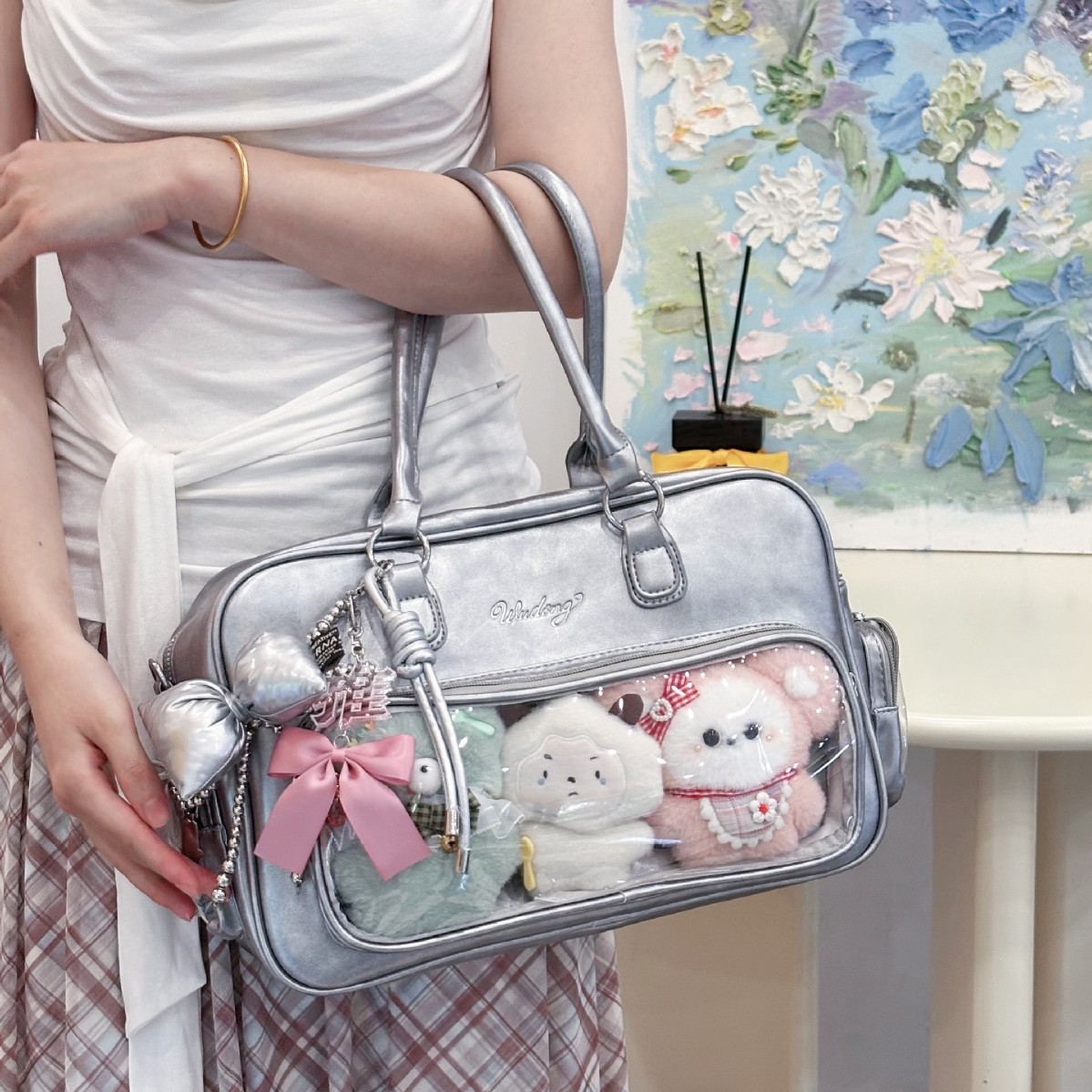https://fulmo-img-server.com/oshikatsubag/7c8eb2d3-18b5-4da3-8154-3bad454640eb.jpg